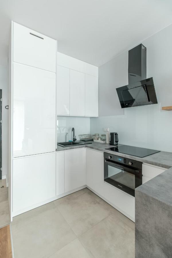 Appartamento Warsaw Inside Business Centre Esterno foto