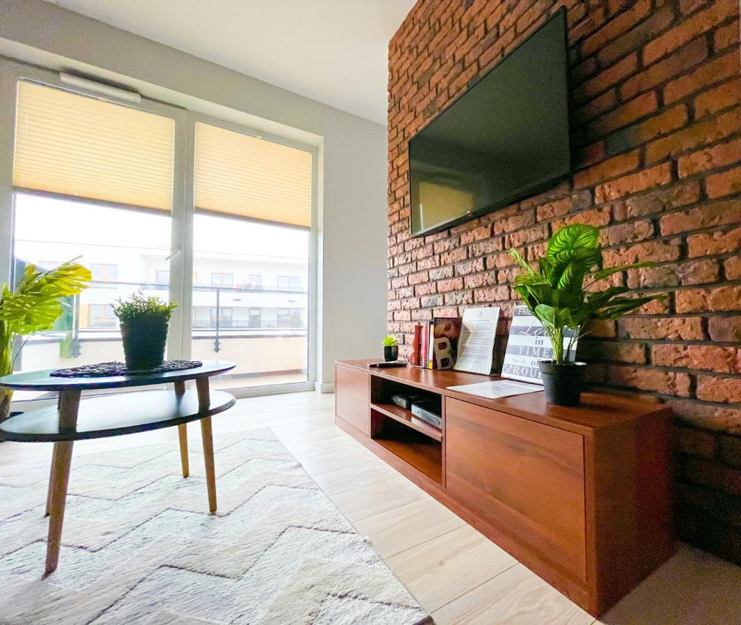 Appartamento Warsaw Inside Business Centre Esterno foto